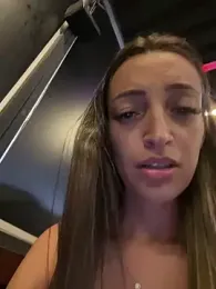 BelleLouiseVp webcam model stream image