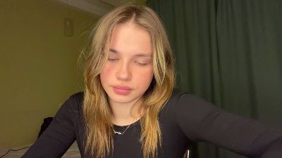 LindseyWatah webcam cam4 model stream image