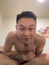 Eric246 webcam stripchat model stream image