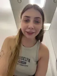 Sunny___Bunny webcam model stream image