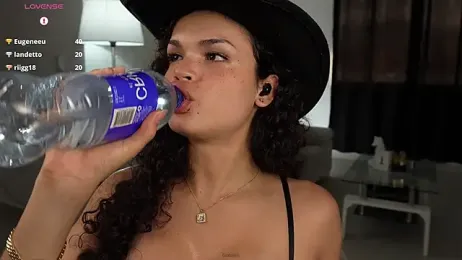 GiaFaaris webcam model stream image