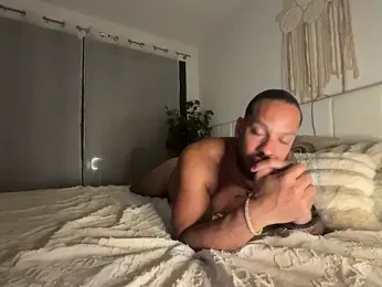 CINALV34 webcam model stream image