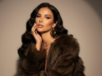 Raisa webcam livejasmin model stream image