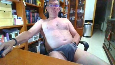 quique185bcn webcam cam4 model stream image