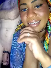 AmazonianMistress webcam model stream image