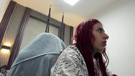 selene_red_ webcam model stream image