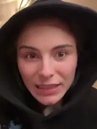 SophiiaStarr webcam model stream image