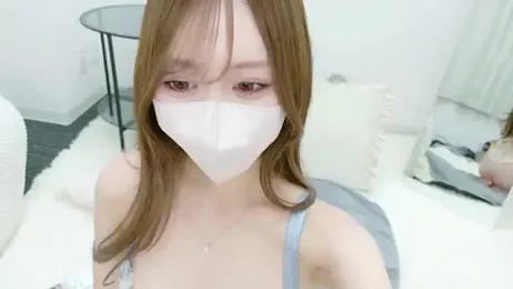 salachan_v webcam stripchat model stream image