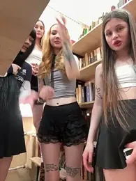KnockKnock- webcam stripchat model stream image