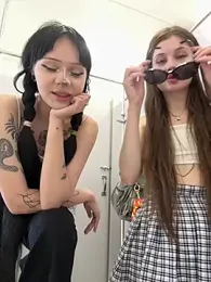 KnockKnock- webcam model stream image