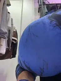 kim_monti webcam model stream image