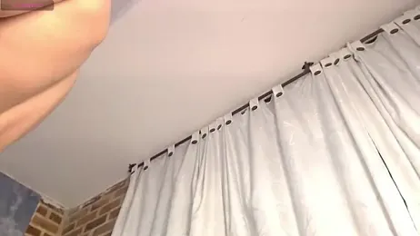 ailyngg webcam stripchat model stream image