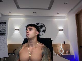 Belami Colton webcam model stream image