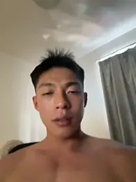 Yooo17 webcam model stream image