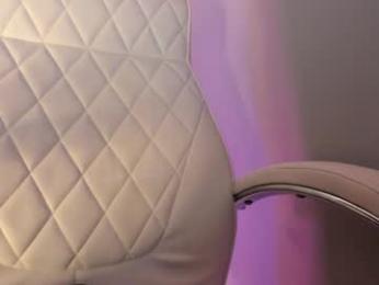 akura_01 webcam model stream image