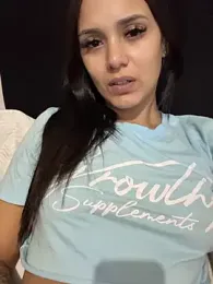 Vickss00 webcam stripchat model stream image