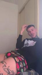 TuuNeenee30 webcam cam4 model stream image