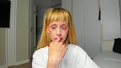 FlowerOfSin2001 webcam model stream image
