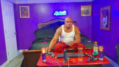 DCrush webcam cam4 model stream image