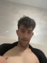 Dondeloquieras4 webcam model stream image