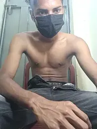 crish09 webcam model stream image