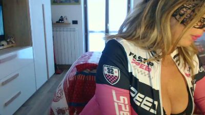 lulu_italy webcam model stream image