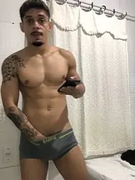 dot_21cm_ webcam model stream image
