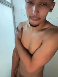 toritoga webcam model stream image