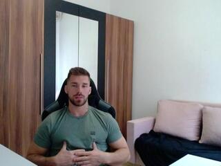 Darius Giles webcam flirt4free model stream image