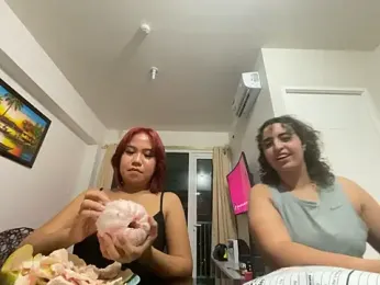 yassiestar webcam stripchat model stream image