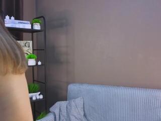 Emily Corwin webcam flirt4free model stream image