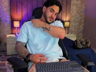 Dante Dimarco webcam flirt4free model stream image