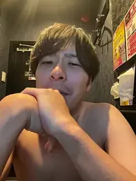 yuuki8910 webcam model stream image