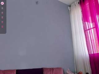 mollyybloom webcam model stream image