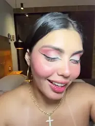 zui_lu webcam stripchat model stream image