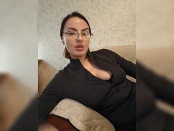 Flammeee webcam bongacams model stream image