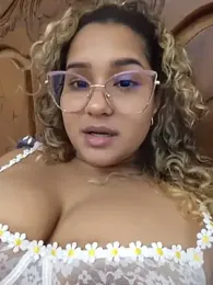 BrendaGirs webcam model stream image