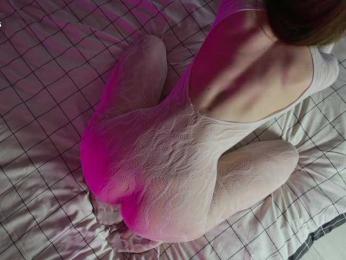 Hey_Kris webcam bongacams model stream image