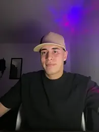 Maximuz1920 webcam model stream image