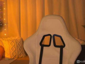 AliceCost webcam model stream image