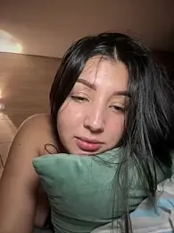 licky_lu webcam stripchat model stream image