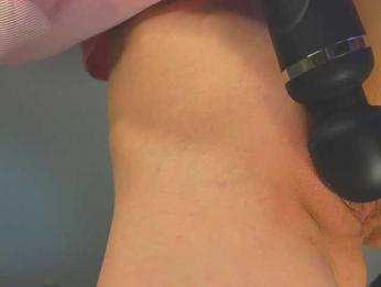 lili-roze webcam bongacams model stream image