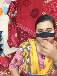 Queen_Priya_Thakur webcam model stream image