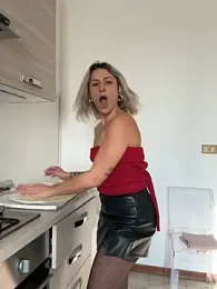 petrouchkaaa_ webcam model stream image