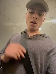 Eros_lee webcam model stream image