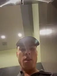 Eros_lee webcam model stream image