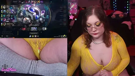 evamila webcam stripchat model stream image