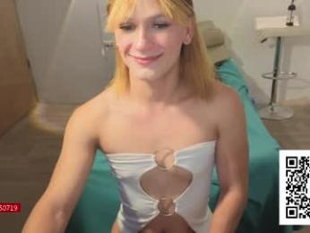 g_obedient_boy webcam chaturbate model stream image