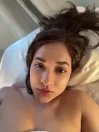 __amcutefatima webcam model stream image