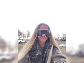 blondalina webcam bongacams model stream image